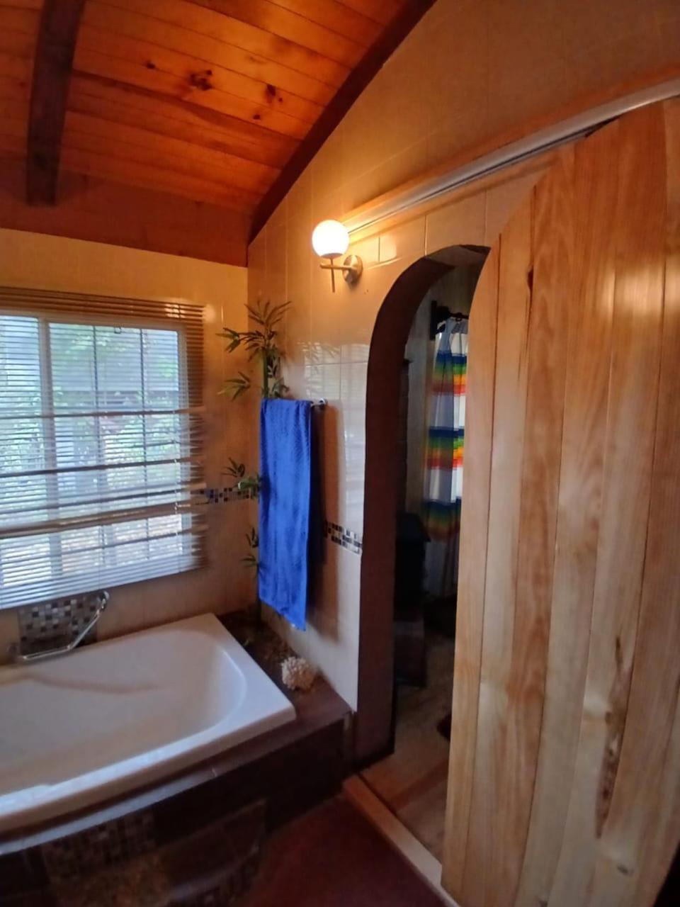 Cabana Con Banera Y Chimeneas En Puesta De Sol El Pacifico Zewnętrze zdjęcie